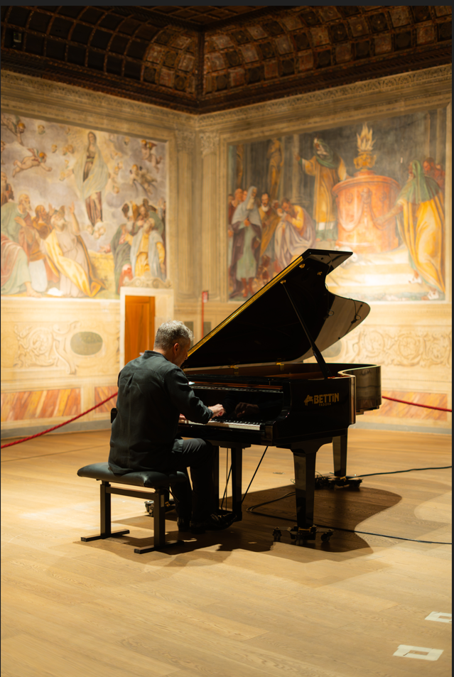 FESTIVAL PIANISTICO INTERNAZIONALE BARTOLOMEO CRISTOFORI, NUOVI CLASSICISMI - 
THOMAS ADÈS pianoforte